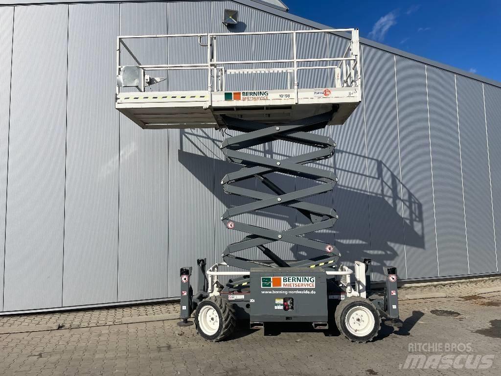 SkyJack SJ 6832 RTE Nůžková zvedací plošina