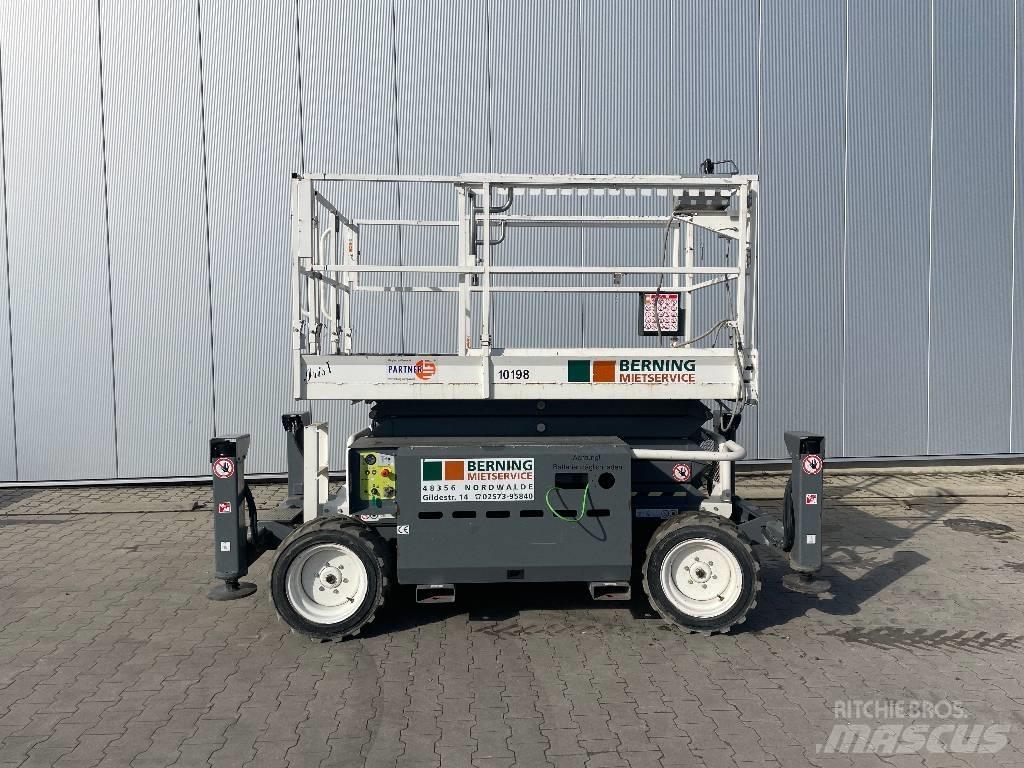 SkyJack SJ 6832 RTE Nůžková zvedací plošina