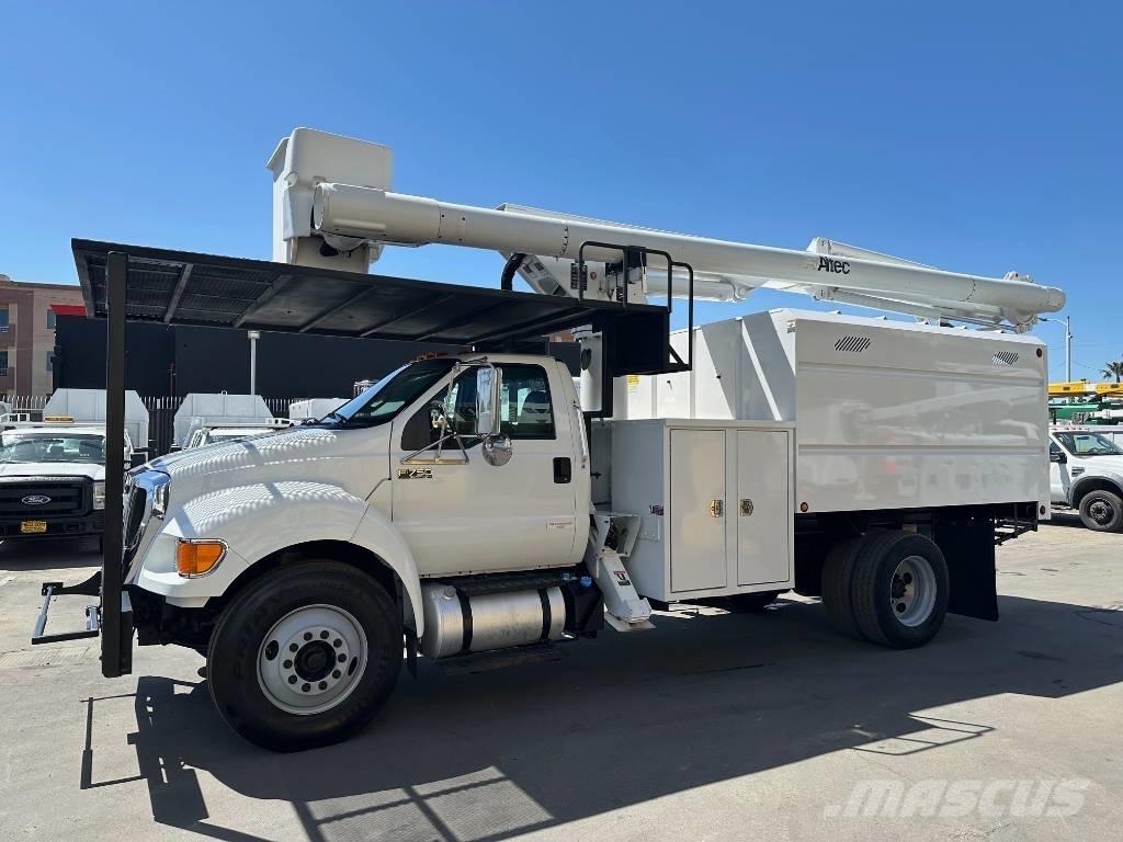 Ford F 750 SD Další