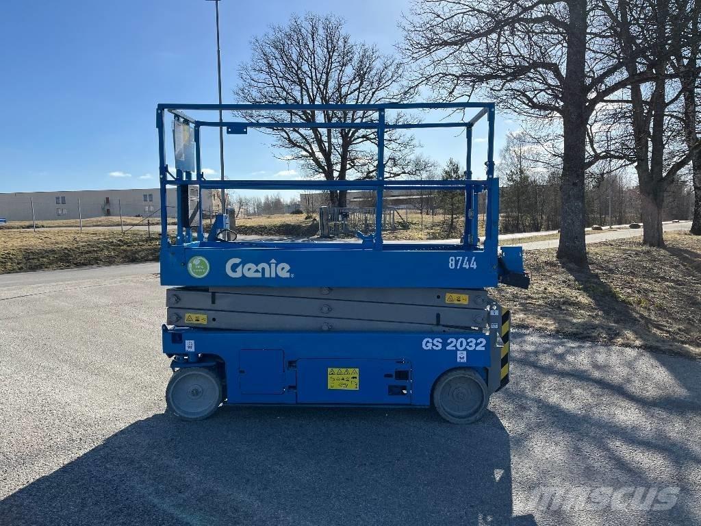 Genie GS 2032 Nůžková zvedací plošina