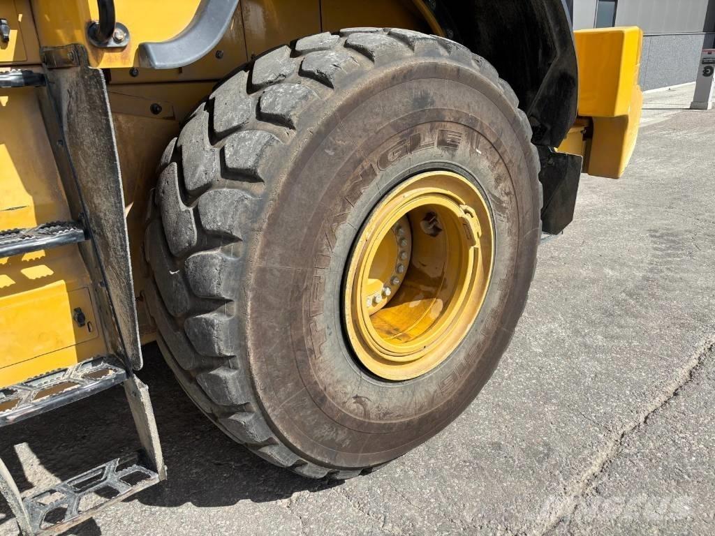 CAT 972 M XE Kolové nakladače