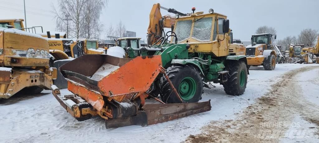  T-150 150 Nosiče nářadí