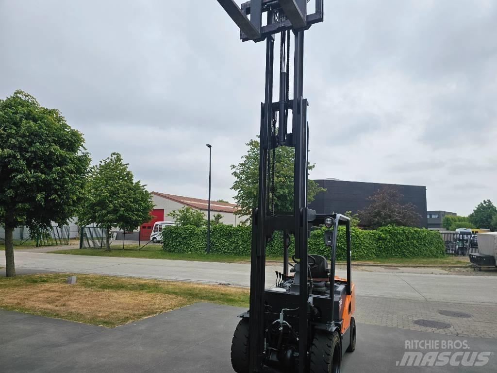 Doosan D 35 S-7 Dieselové vozíky