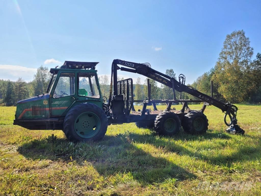 Lokomo 909 Vyvážecí traktory