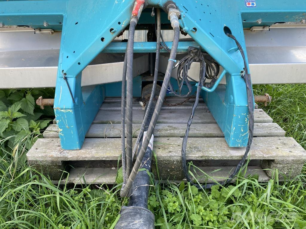 Sulky DX+20 Aplikátory tekutých hnojiv