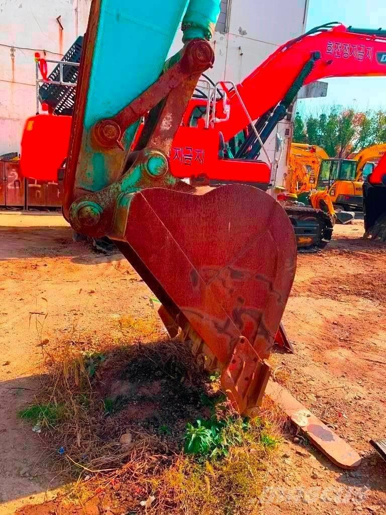 Kobelco SK 210 LC-8 Pásová rýpadla