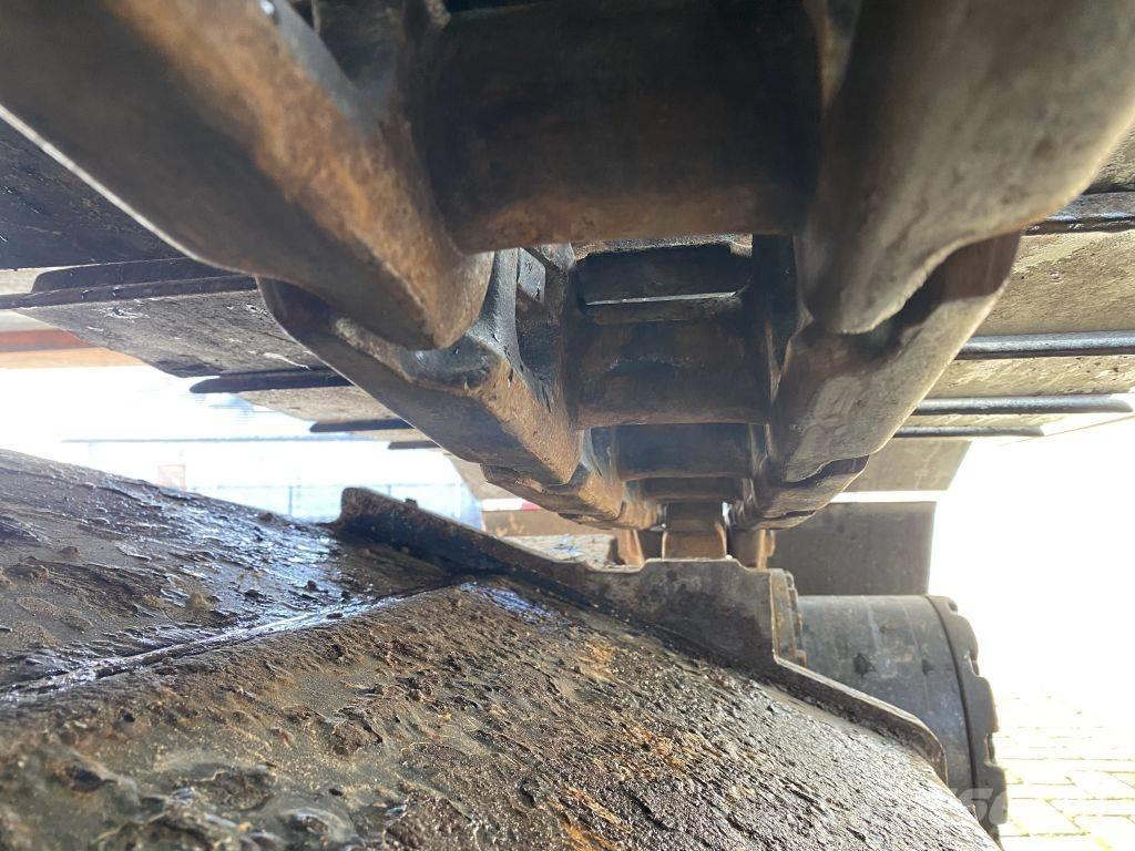 Hitachi ZX 180 LC-3 Pásová rýpadla