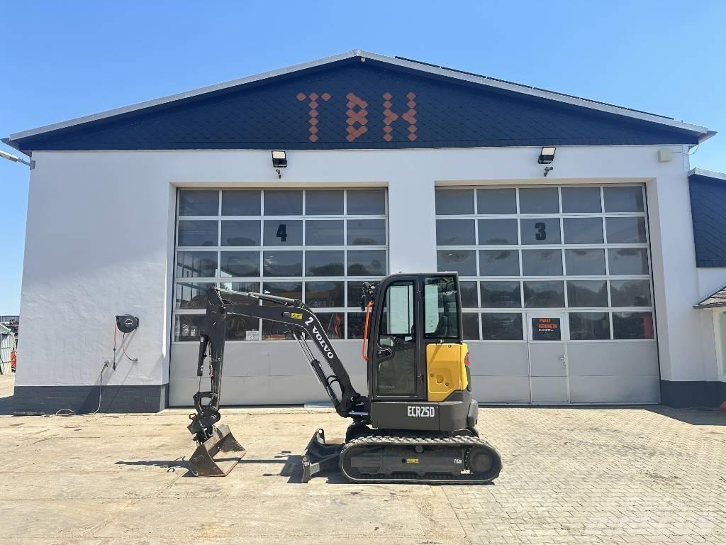 Volvo ECR 25 D Mini rýpadla < 7t