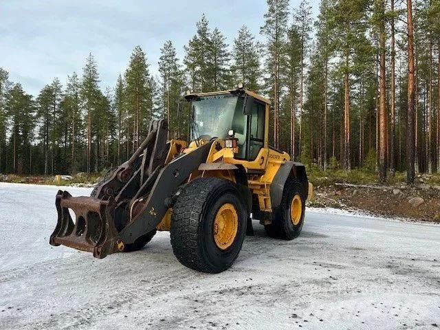 Volvo L120F Kolové nakladače