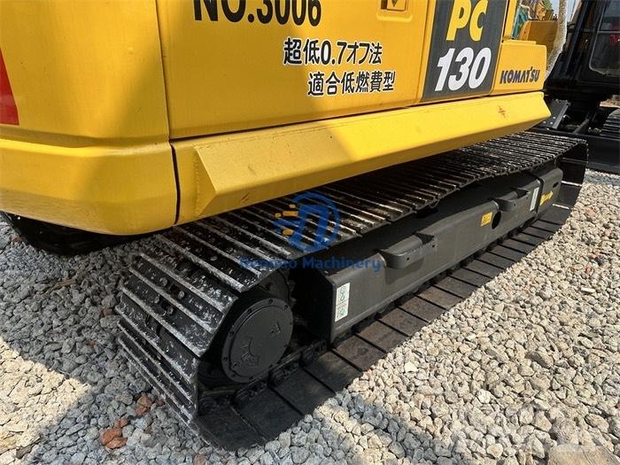 Komatsu PC 130 Pásová rýpadla