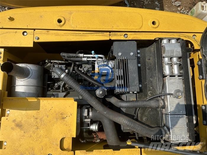 Komatsu PC 130 Pásová rýpadla