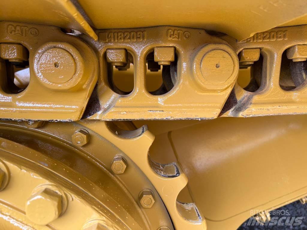 CAT D 6 T LGP Pásové dozery