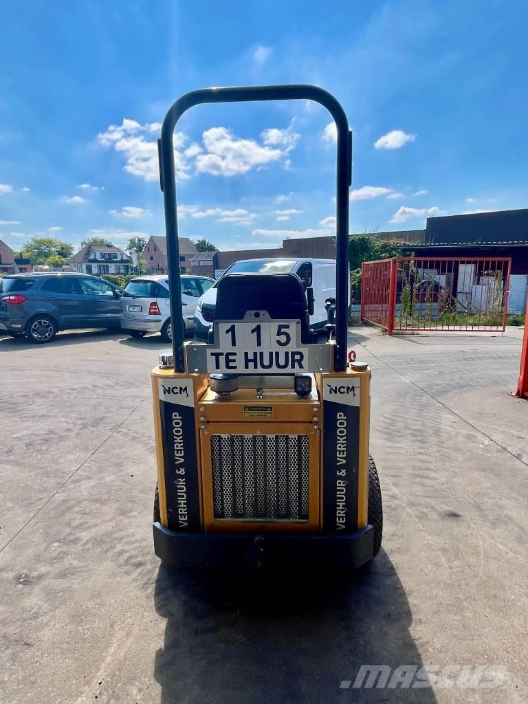 Knikmops KM 100 Kolové nakladače