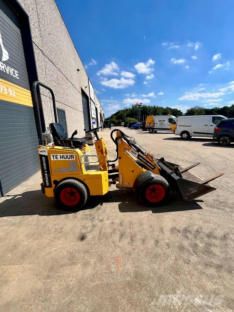 Knikmops KM 100 Kolové nakladače