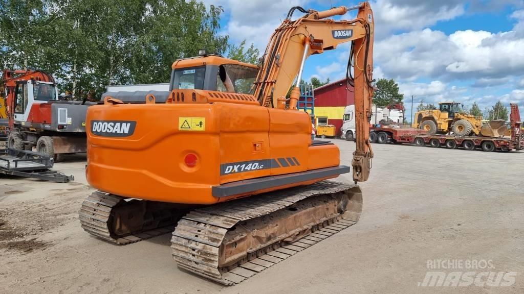 Doosan DX 140 LC-3 Pásová rýpadla