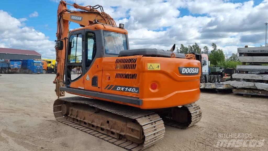 Doosan DX 140 LC-3 Pásová rýpadla