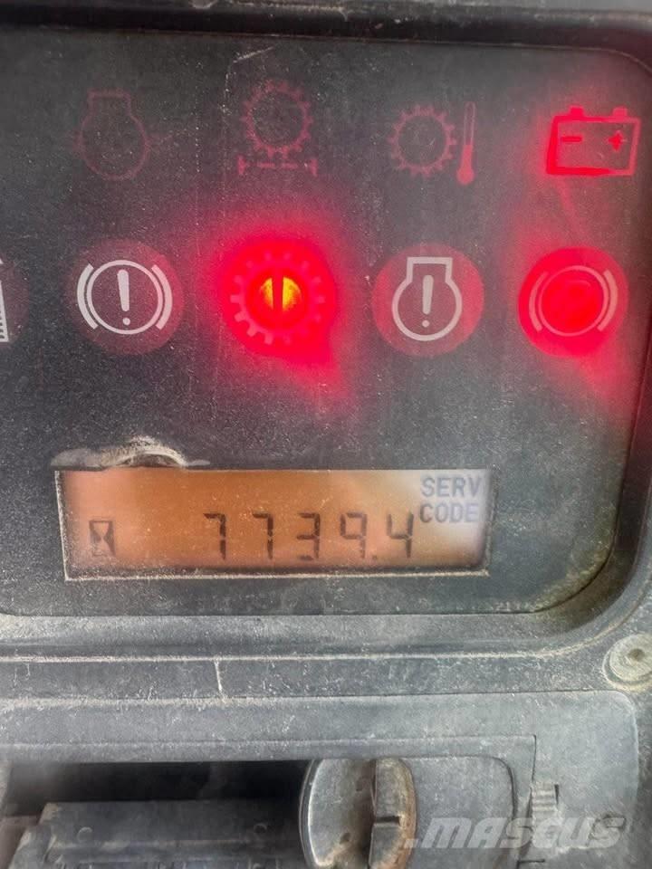 CAT D 6 N Pásové dozery