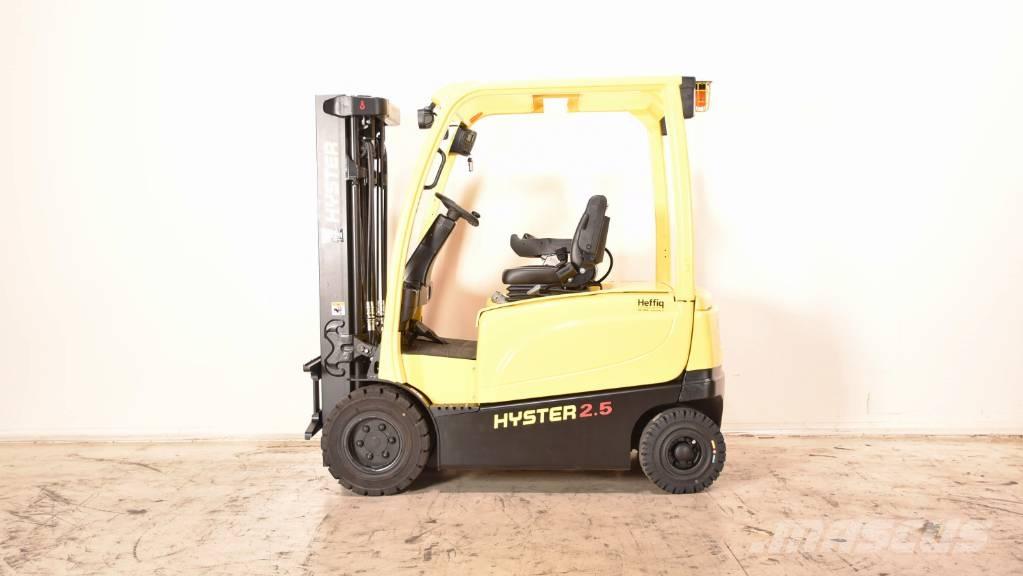 Hyster J 2.5 XN Akumulátorové vozíky