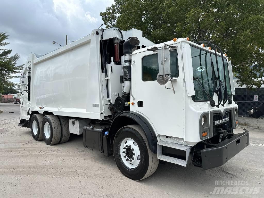 Mack MRU 613 Popelářské vozy