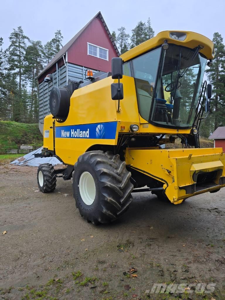 New Holland TC 5050 Sklízecí mlátičky