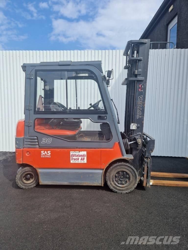 Toyota 7 FBMF 30 Akumulátorové vozíky