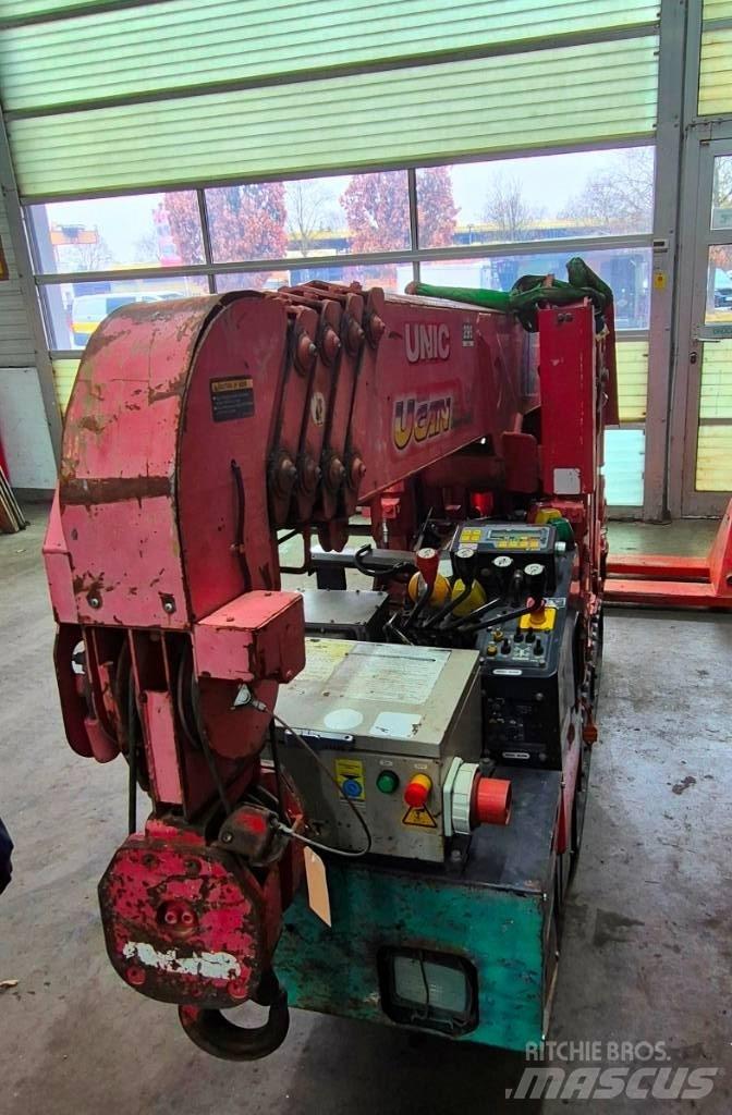 Unic 295 Minijeřáby