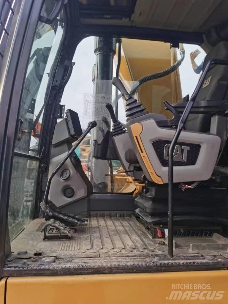 CAT 330 GC Pásová rýpadla
