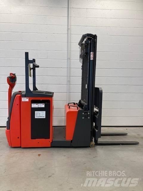Linde L12AC/1171-01 Ručně vedené vysokozdvižné vozíky