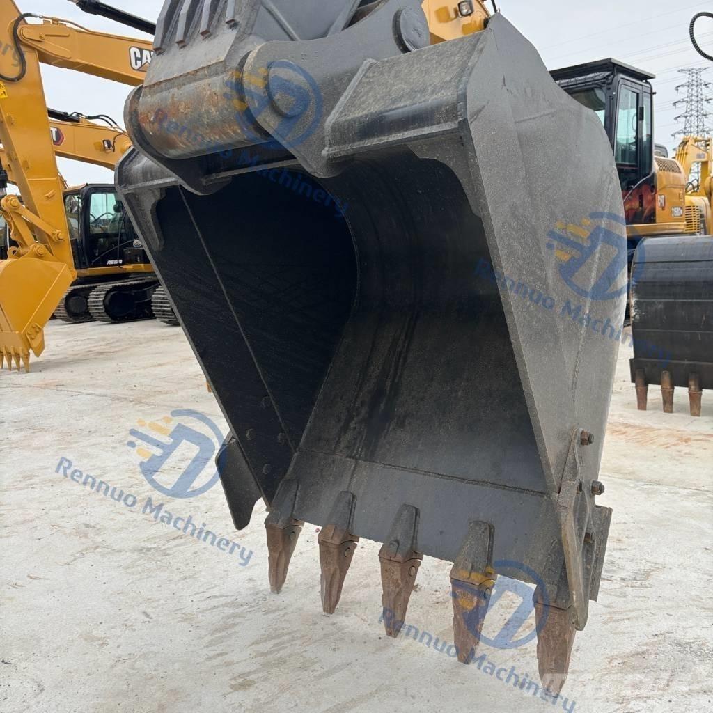 Volvo EC210 Pásová rýpadla