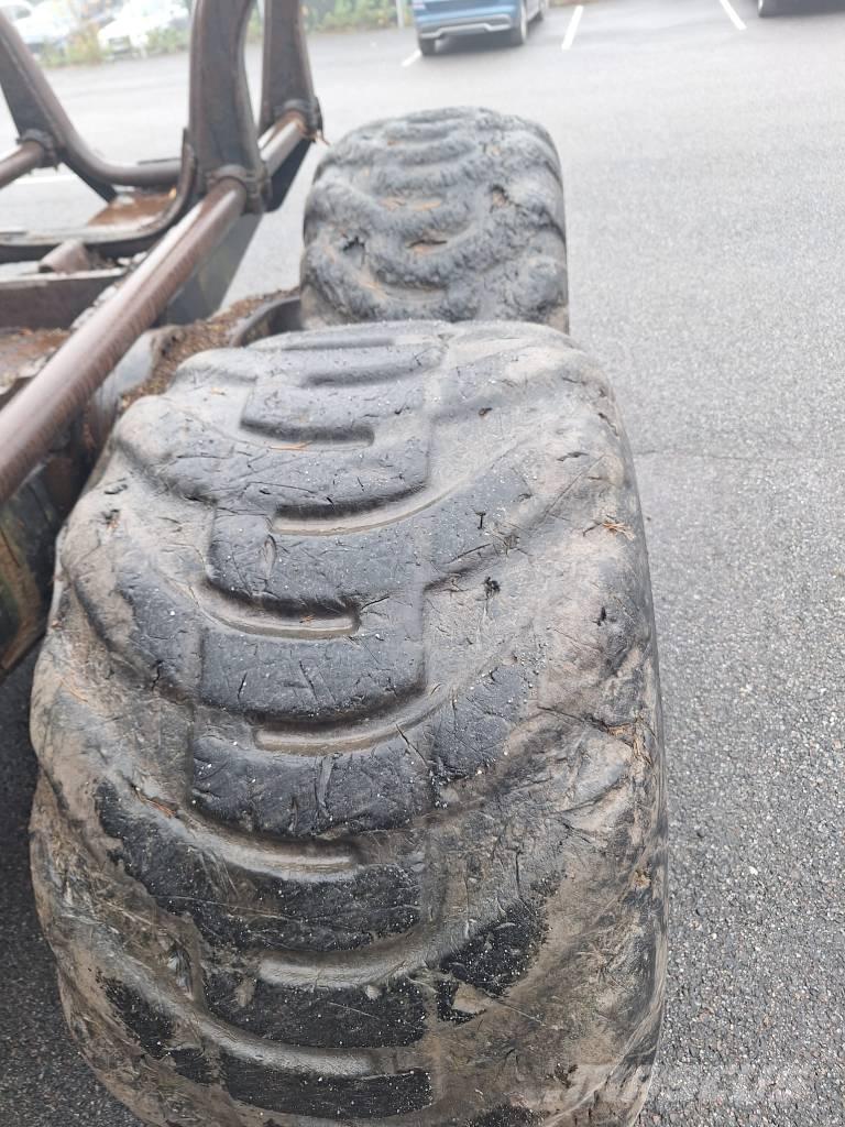 John Deere 1010 D Vyvážecí traktory