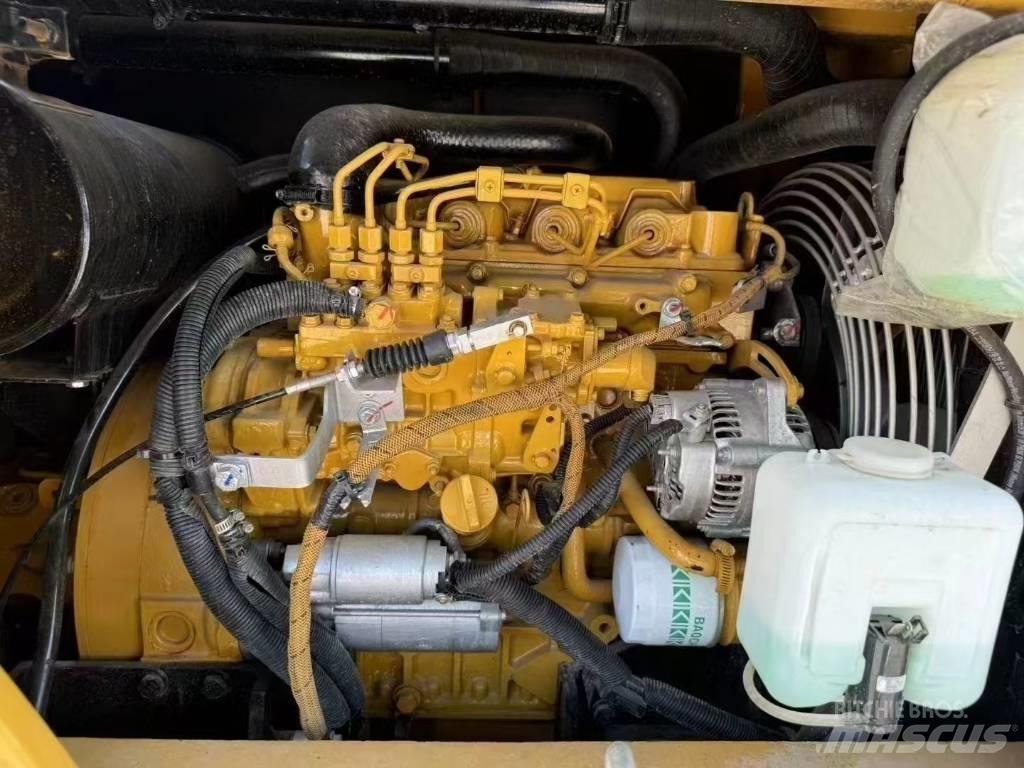 CAT 307E2 Pásová rýpadla
