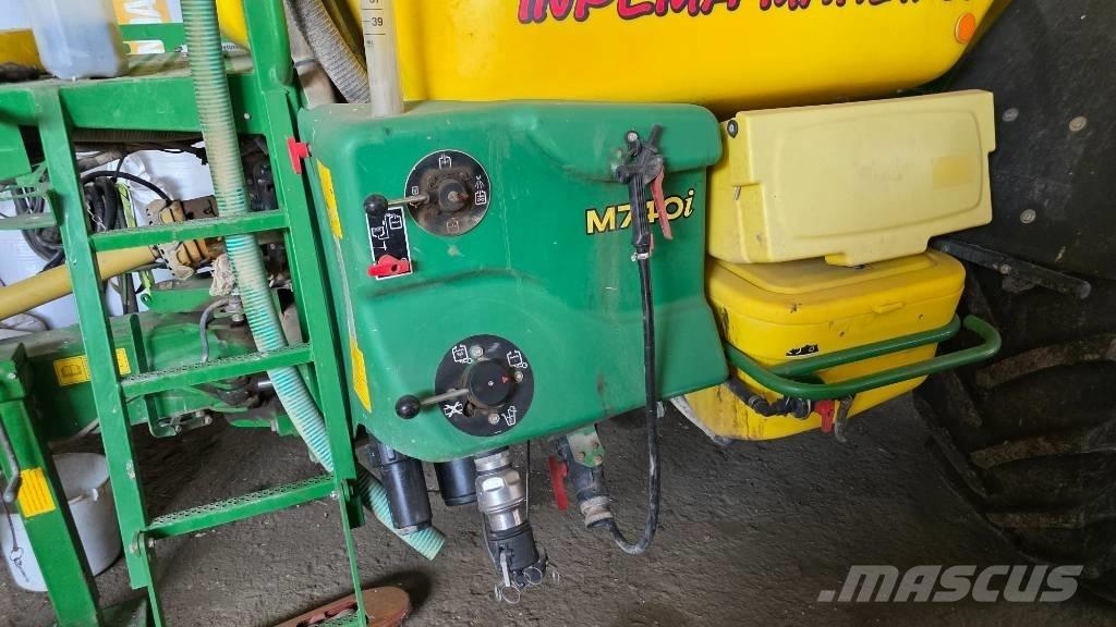 John Deere M 740 i Tažené postřikovače