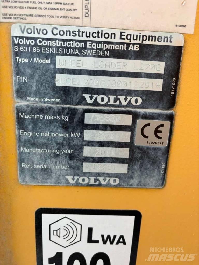 Volvo L 220 G Kolové nakladače