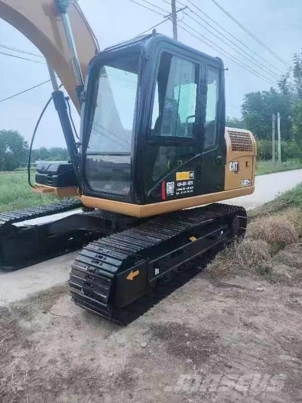 CAT 313 D2 GC Pásová rýpadla