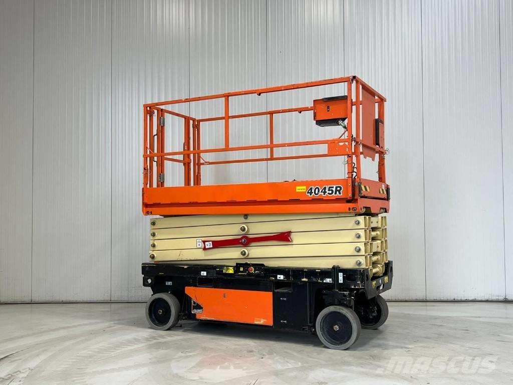 JLG 4045R Nůžková zvedací plošina
