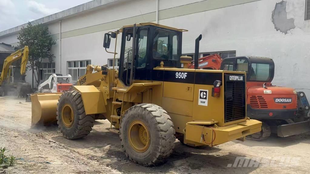 CAT 950 F Kolové nakladače