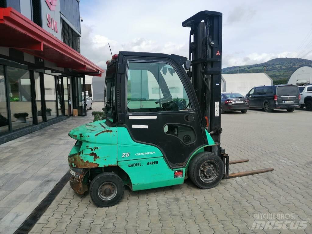 Mitsubishi FD25N Dieselové vozíky