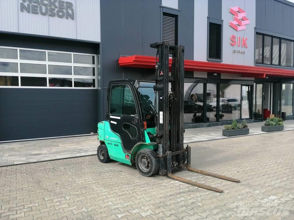 Mitsubishi FD25N Dieselové vozíky