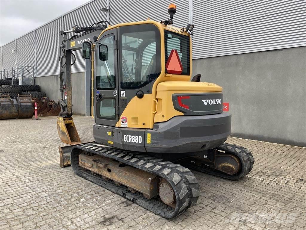 Volvo ECR88 Kolová rýpadla