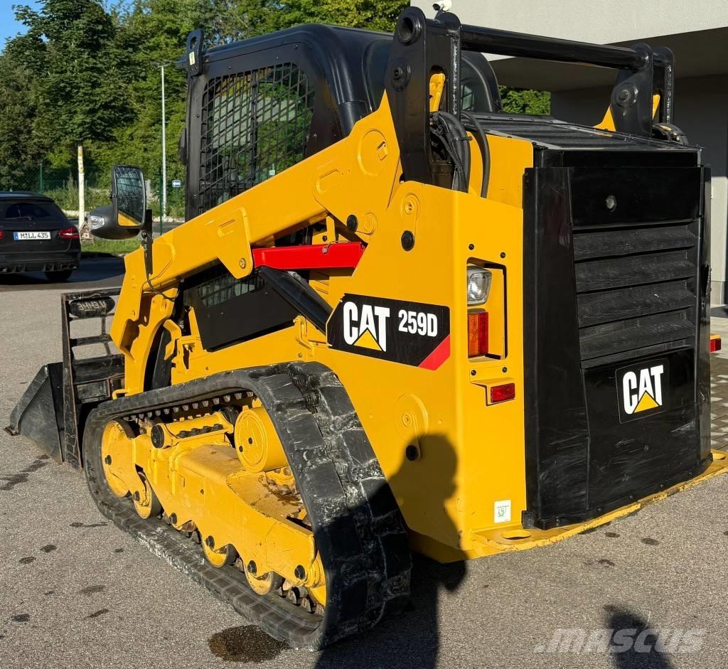 CAT 259D Smykem řízené nakladače