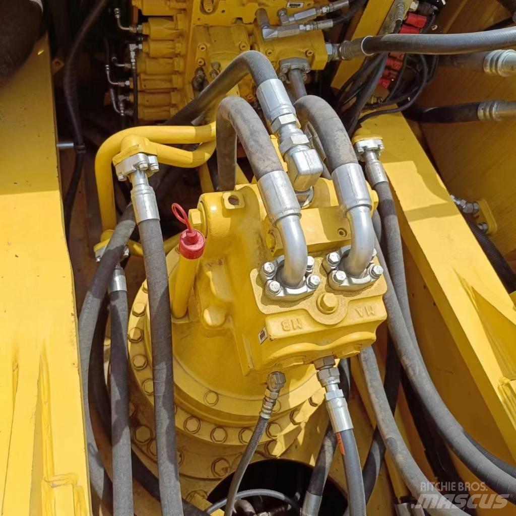 Komatsu PC 400 Pásová rýpadla