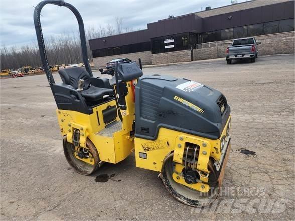 Bomag BW90AD-5 Tahačové válce