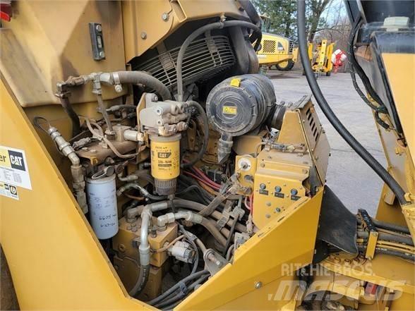 CAT CB64 Tahačové válce