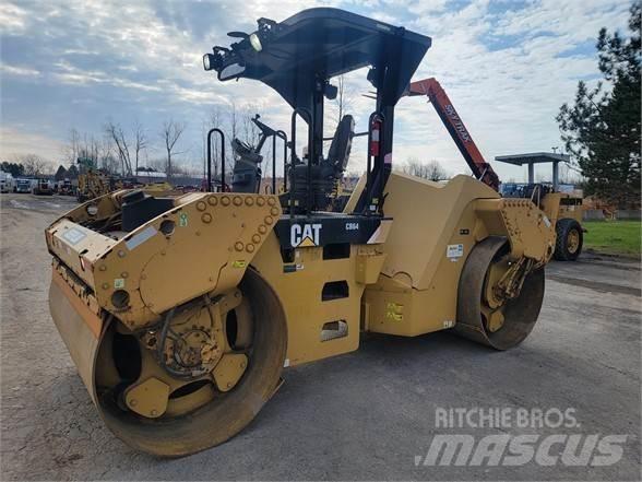 CAT CB64 Tahačové válce