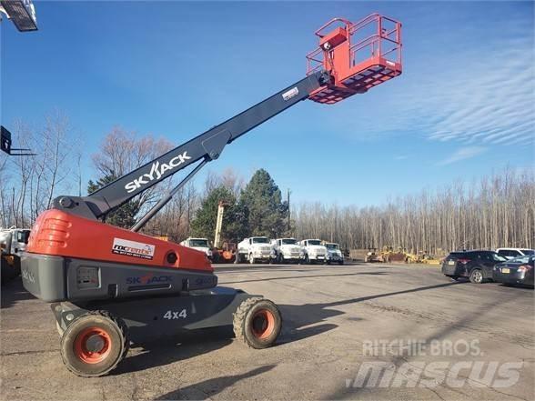 SkyJack SJ40T Teleskopické plošiny