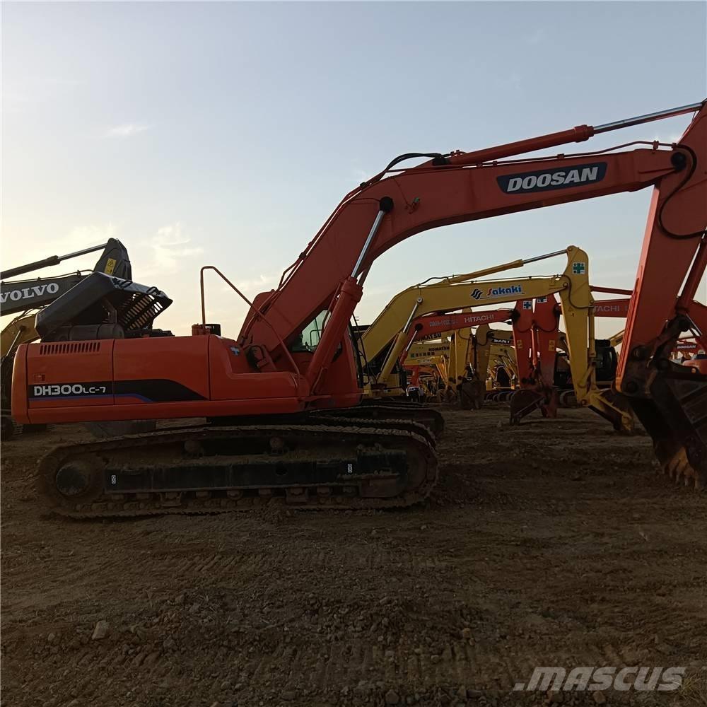 Doosan DH300LC-7 Pásová rýpadla