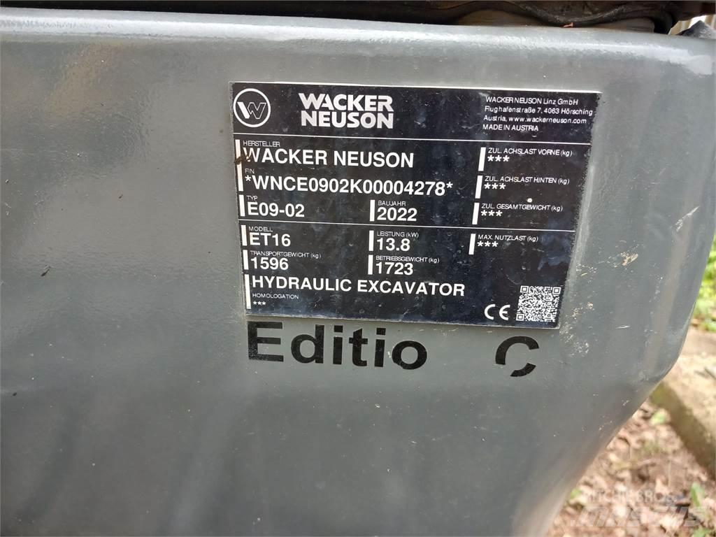 Wacker Neuson ET16 Pásová rýpadla