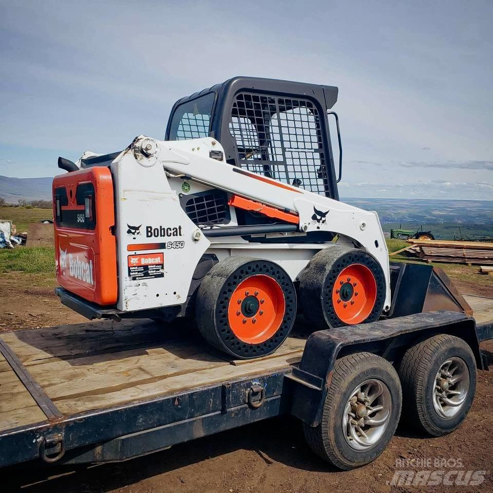 Bobcat S 450 Smykem řízené nakladače