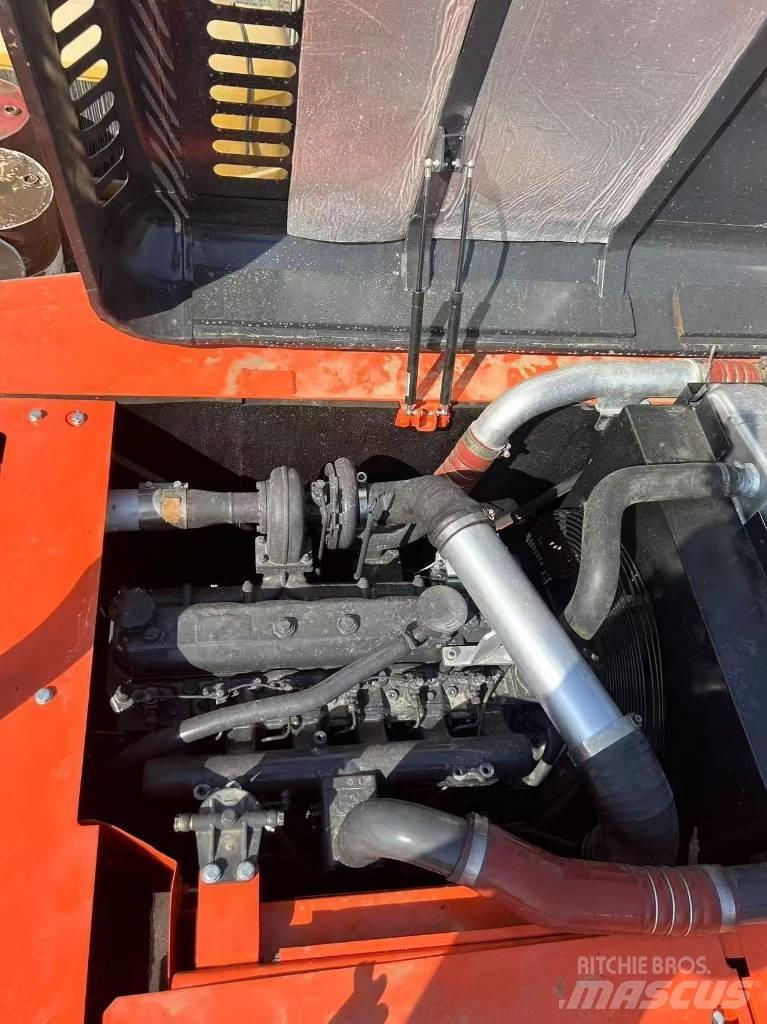 Doosan DX225LC-9C Pásová rýpadla