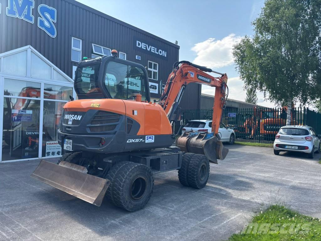 Doosan DX 57 W-5 Kolová rýpadla